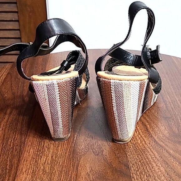 Rialto Wedge Sandals, Black with Stripe Heel, Size 10 Shoes - Picture 4 of 7